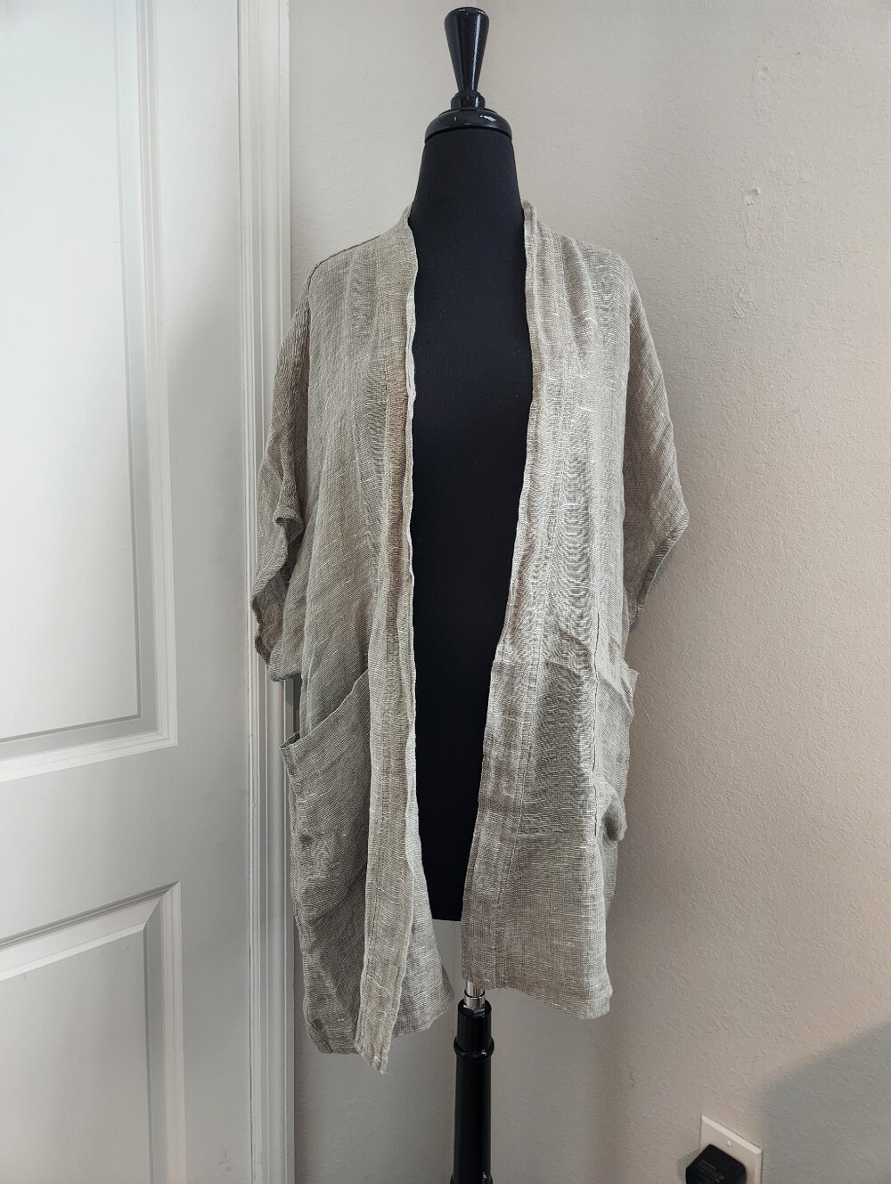 Lightweight Beige Open-Front Women's Kimono Jacket
